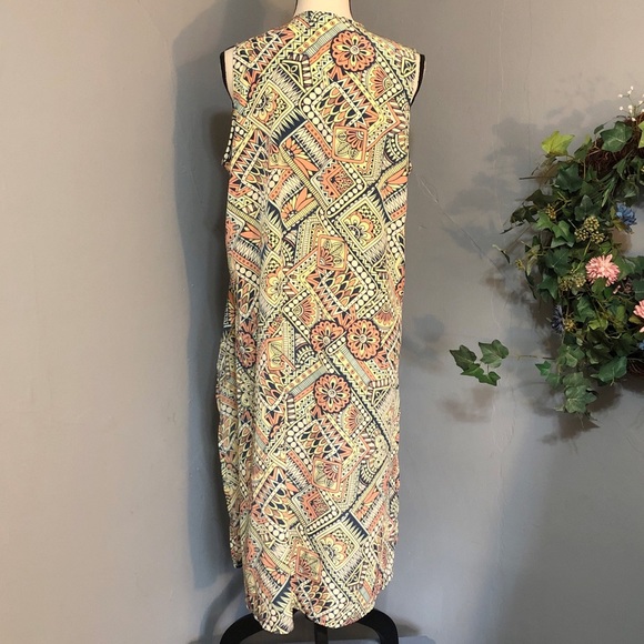 LulaRoe Beautiful Long Sleeveless Cardigan - Picture 5 of 5